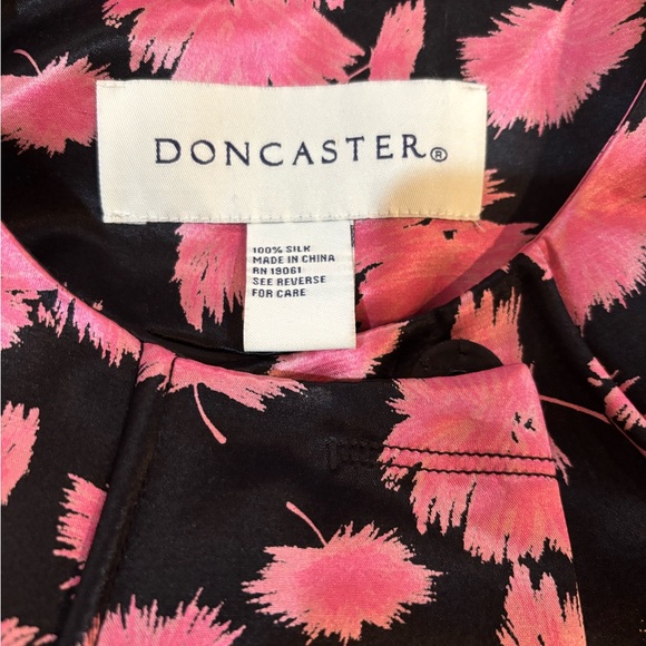 Rare Stunning Doncaster Silk Pink & Black Jacket Size 4 & matching blouse Size2 - Picture 12 of 13